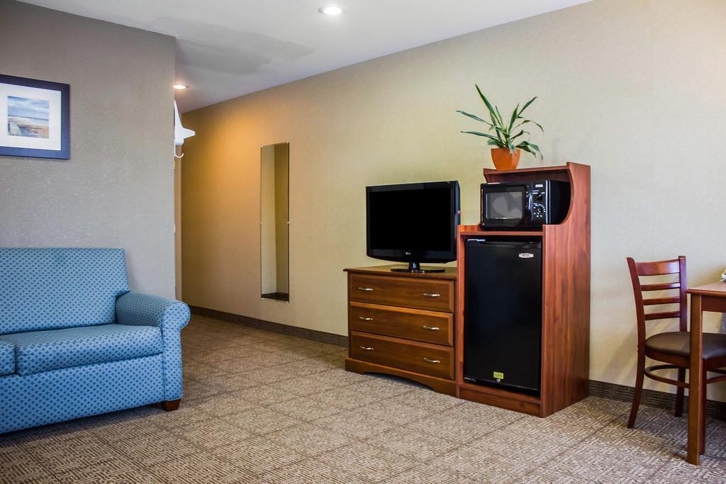 Comfort Inn Guilford near I-95 Eksteriør bilde