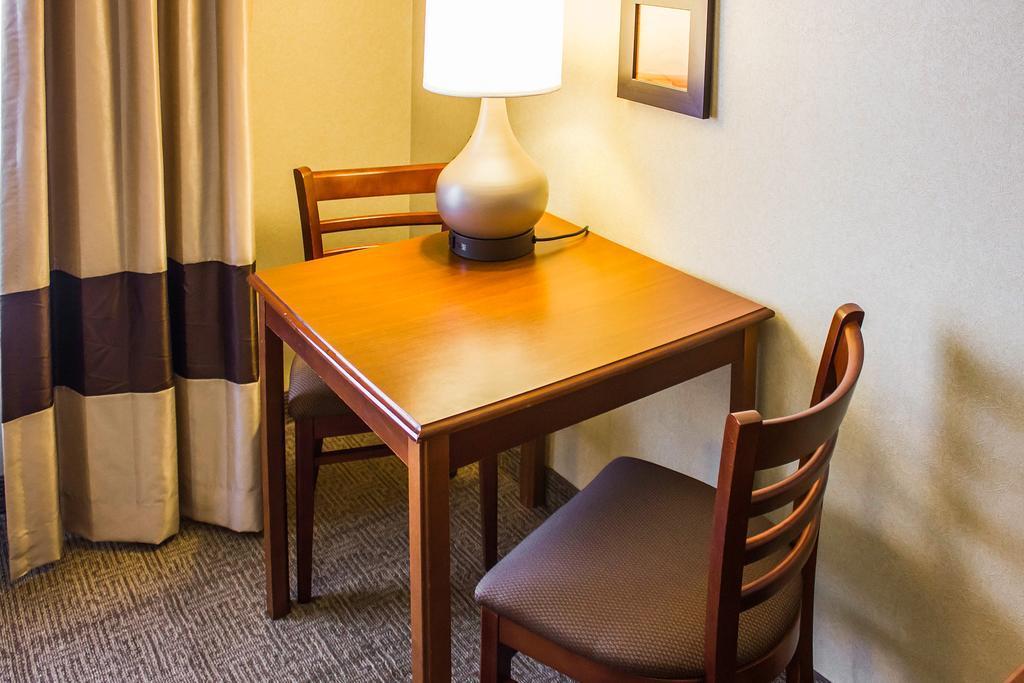 Comfort Inn Guilford near I-95 Eksteriør bilde