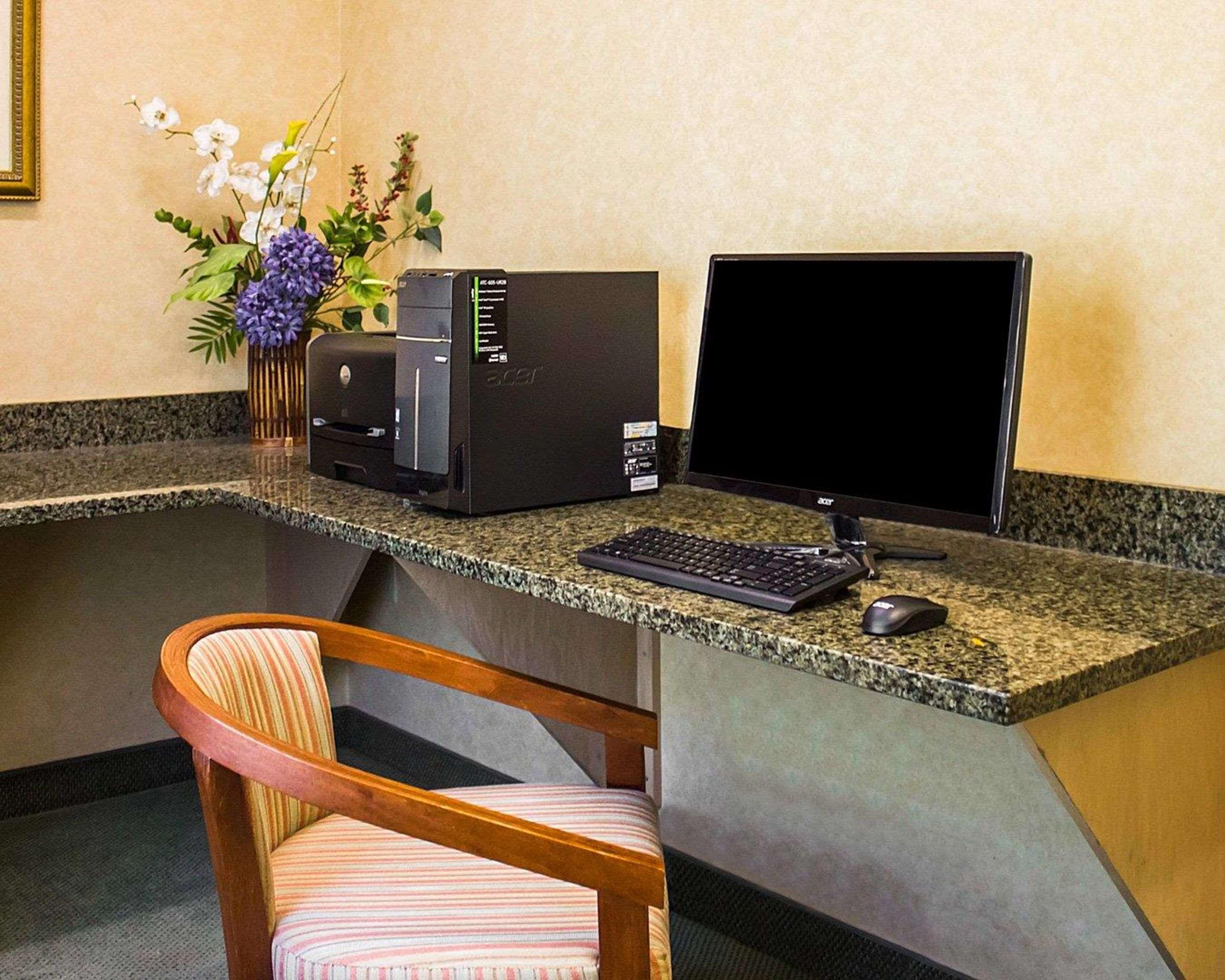Comfort Inn Guilford near I-95 Eksteriør bilde