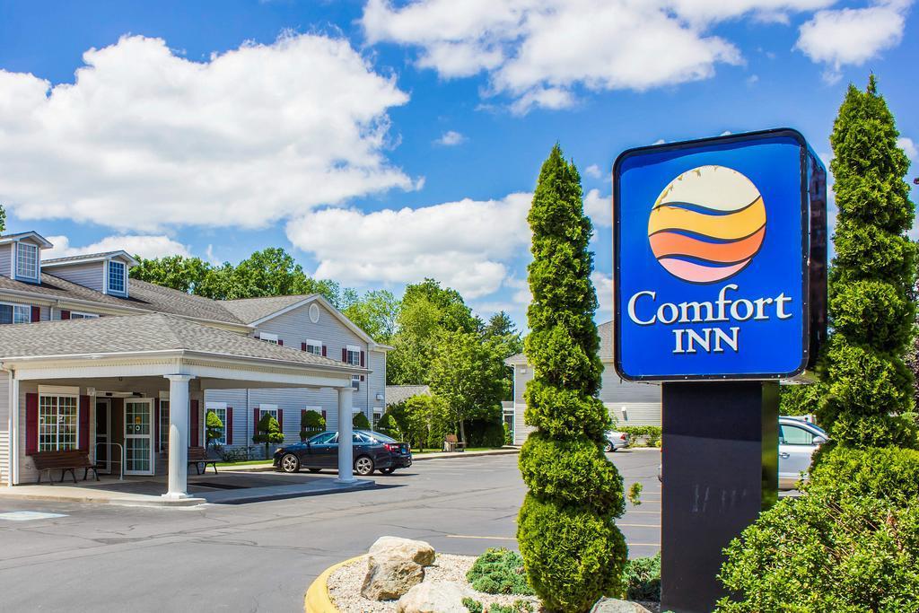 Comfort Inn Guilford near I-95 Eksteriør bilde