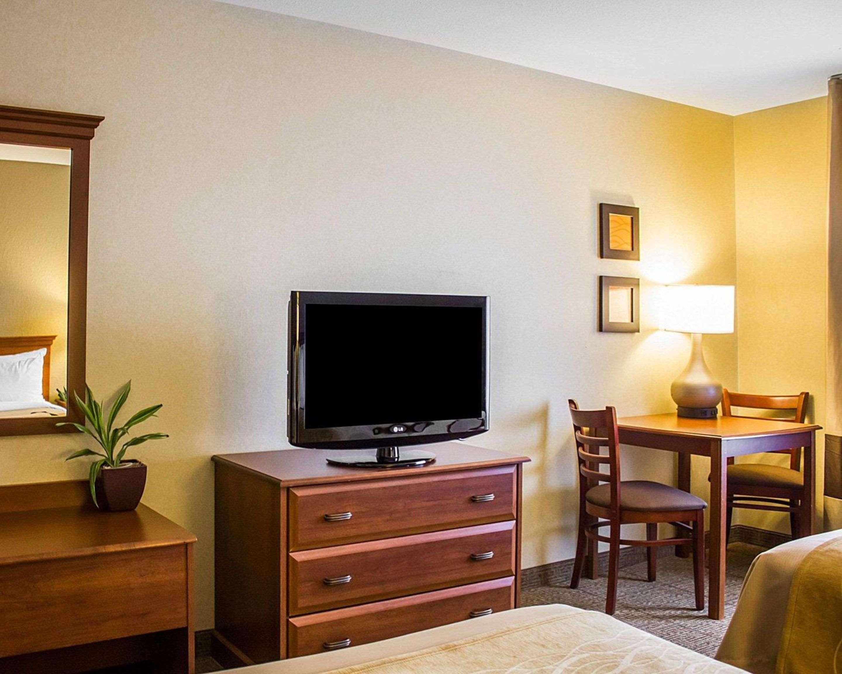Comfort Inn Guilford near I-95 Eksteriør bilde