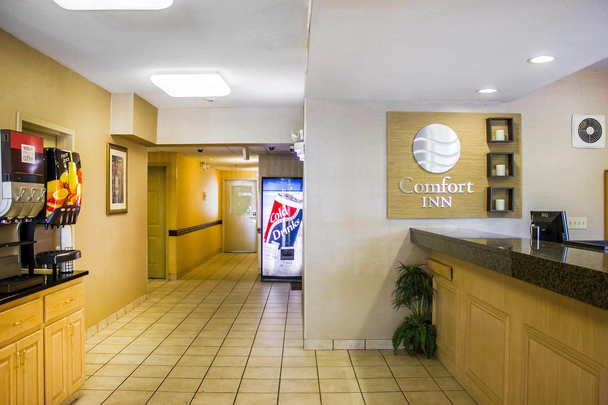 Comfort Inn Guilford near I-95 Eksteriør bilde